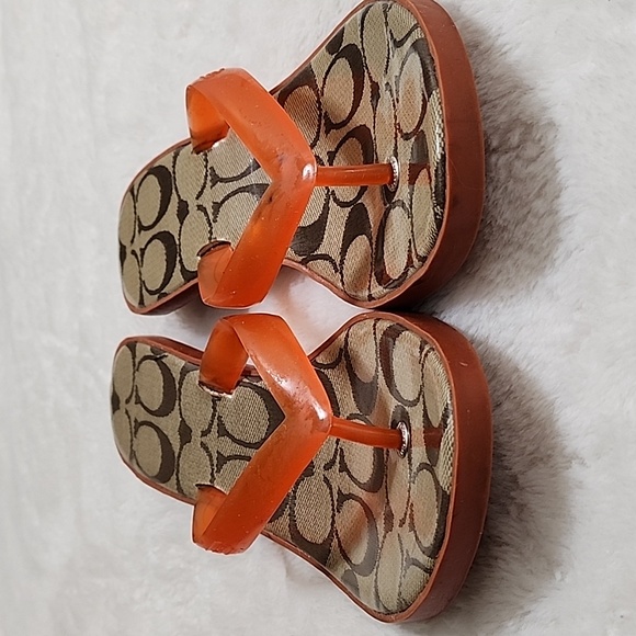 Coach Y2K Carin Orange Rubber/Jelly Kitten Heel Thong Size 6 - Picture 3 of 16